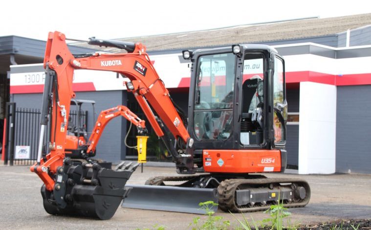 Kubota U35-4