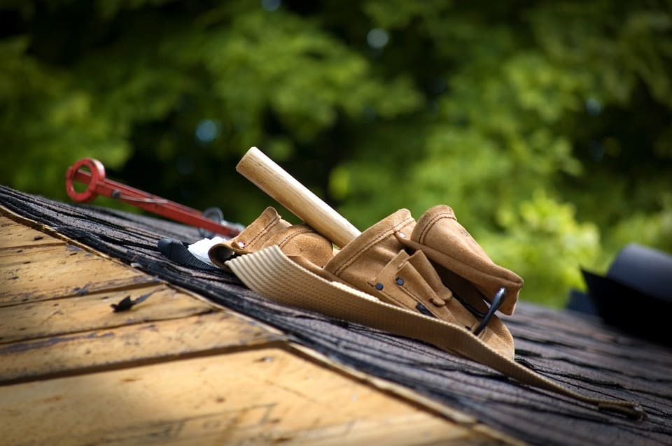3 Reasons You Should Never Put Off Roof Repairs