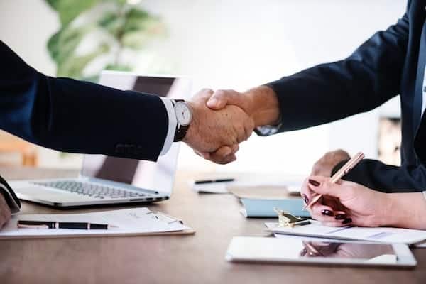 How to Get Sales Contracts Signed Faster in 2022