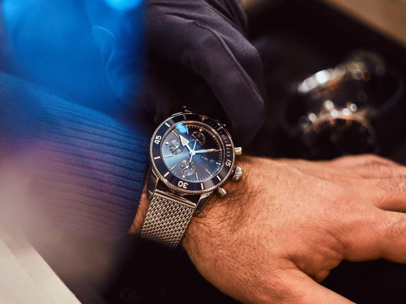 5 Luminox Watches Worth Giving to Outgoing People